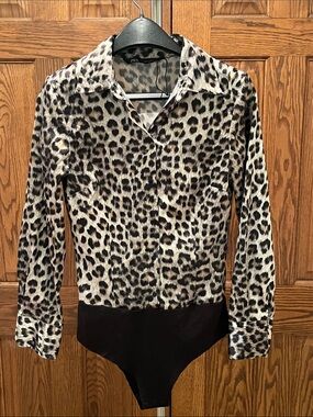 Zara Leopard-Print Button Up Bodysuit  S